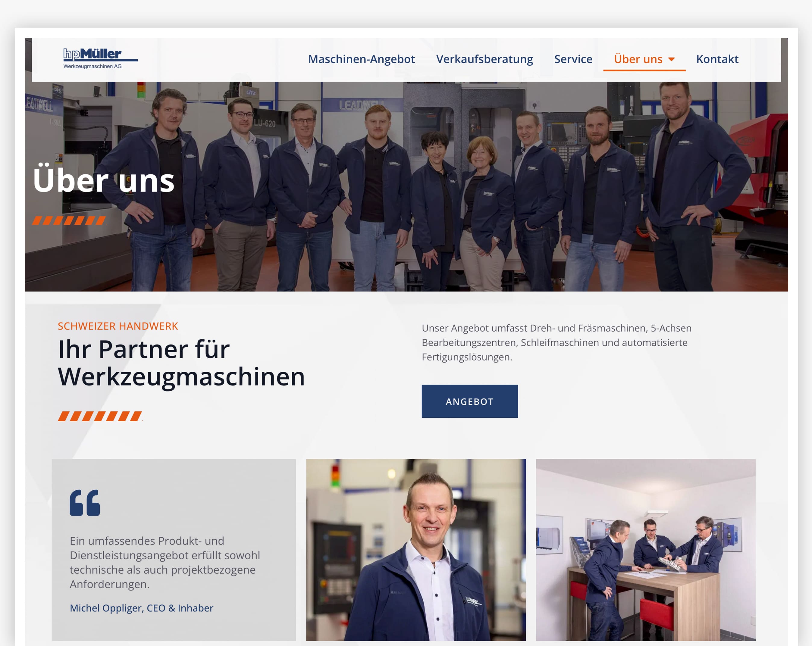Acht Teammitglieder in passenden Jacken posieren für ein Gruppenfoto in einer Fabrik unter "Über uns".
